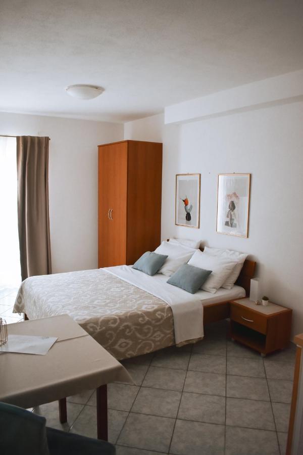 Garden House Vodice Apartment Bagian luar foto