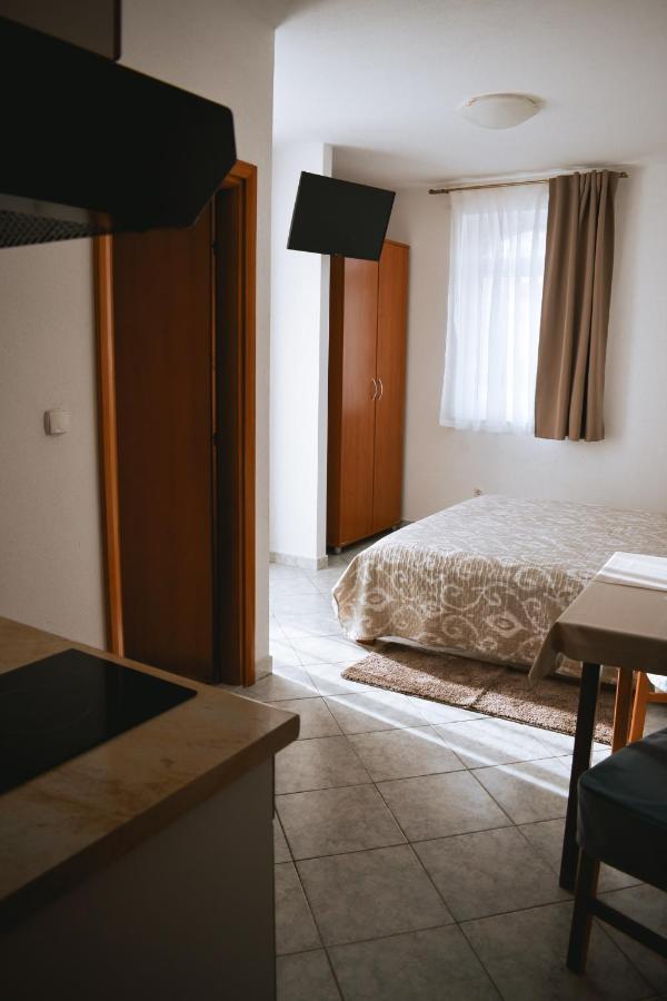 Garden House Vodice Apartment Bagian luar foto