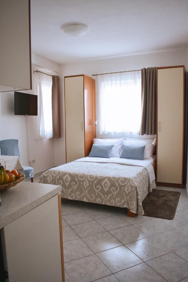 Garden House Vodice Apartment Bagian luar foto