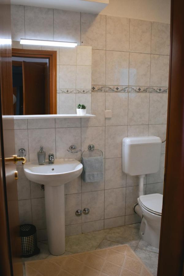 Garden House Vodice Apartment Bagian luar foto